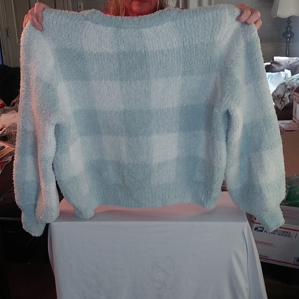 Lauren Conrad sky blue and white checkered pattern fleece - Picture 2 of 2